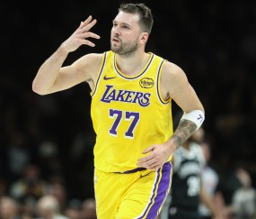 华体会体育网页版登陆-东契奇单赛季第15次单场至少25+10+5 湖人队史自01年奥尼尔后最多