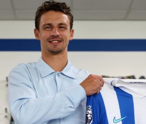 官方：布莱顿正式签下埃因霍温后卫博斯卡利，双方签约至2030年