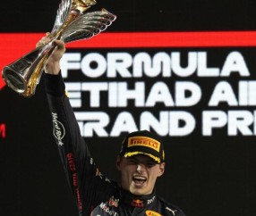 在线体育-维斯塔潘阿布扎比夺冠完美收官 维特尔隆重告别