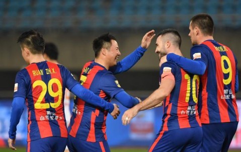 华体会网页版-亚历山德里尼两球难救主 青岛队提前准备附加赛？